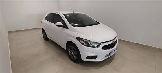 CHEVROLET ONIX 1.4 MPFI LT 8V FLEX 4P MANUAL CHEVROLET ONIX 1.4 MPFI LT 8V FLEX 4P MANUAL